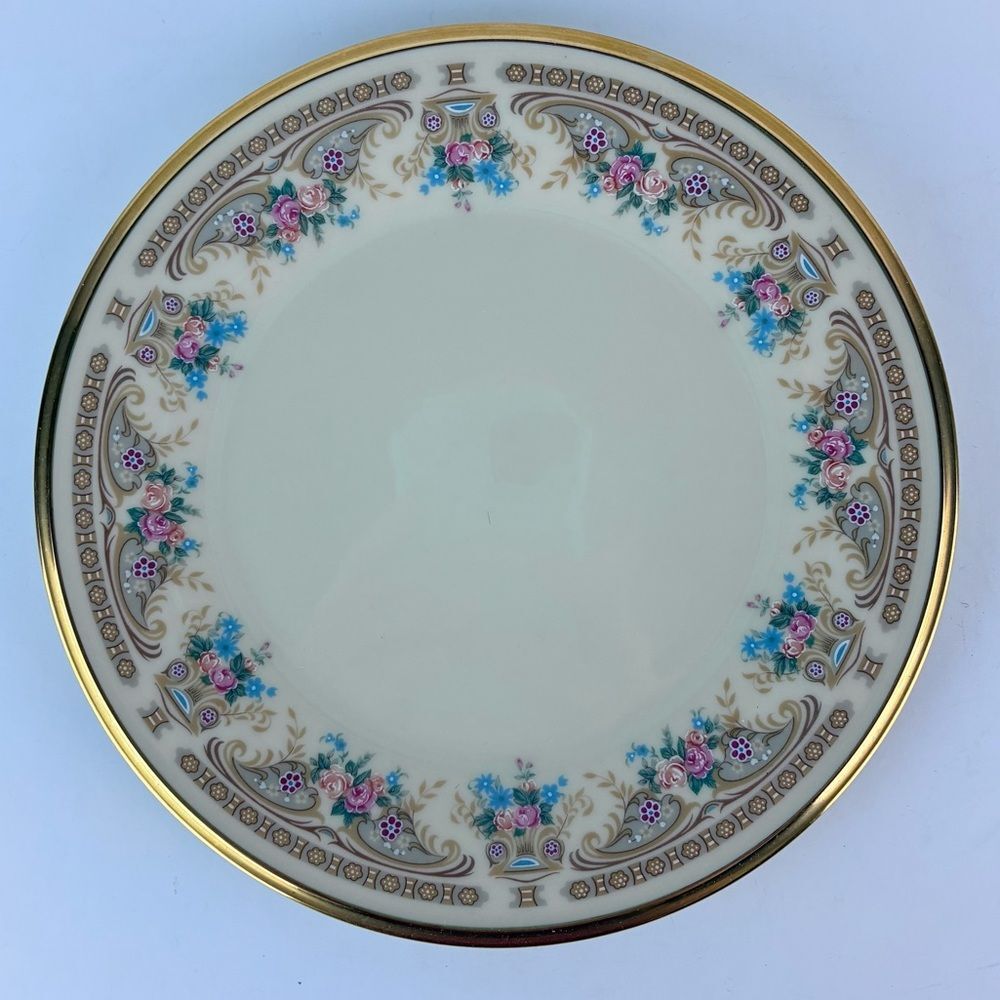 Lenox Versailles salad plate floral with gold trim width 8 in